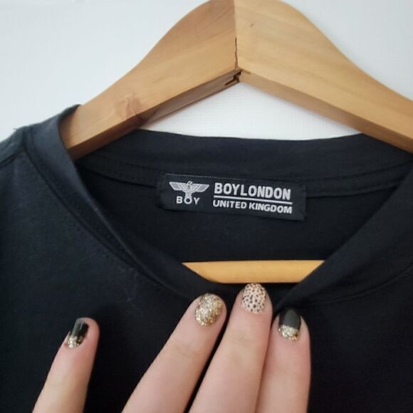 Boy London Oversized OS Unisex Batwing Tee Gold & Black - Picture 12 of 16